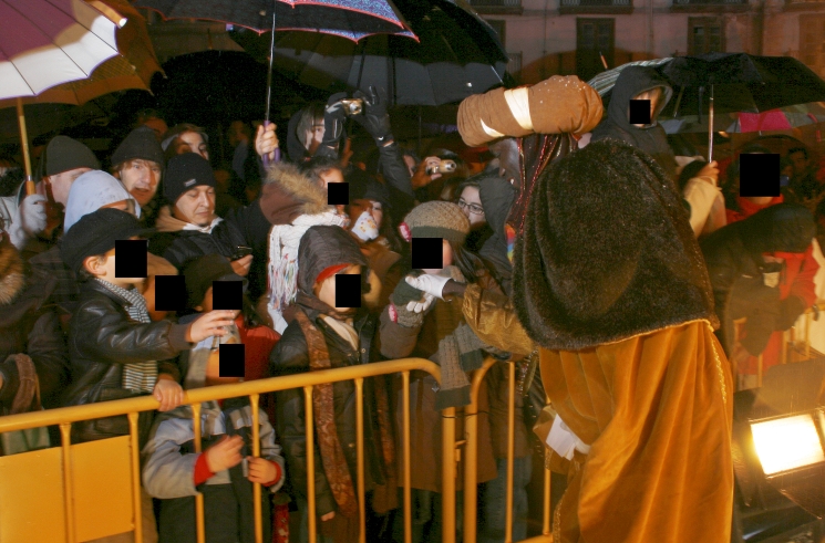  Miles de personas presenciaron la Cabalgata de los Reyes Magos en Torrelavega