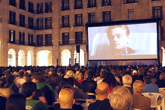  Casi 6.000 personas asistieron al Cine al Aire Libre