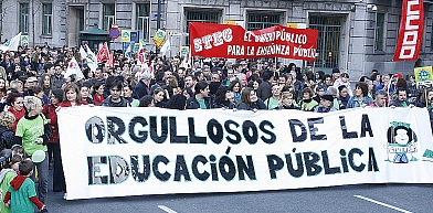 Cinco mil personas protestan en Santander contra los recortes en educación