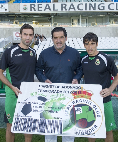 José Campos agradece el buen ritmo de venta de abonos para la nueva temporada del Racing