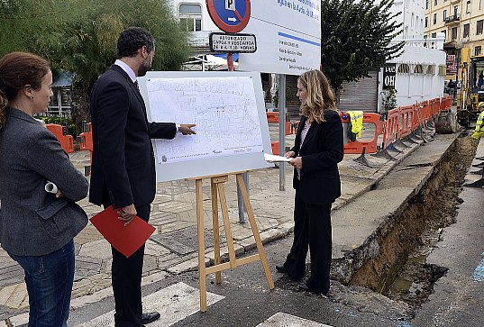  Siguen las obras de renovación de la red de agua en la avenida Maura