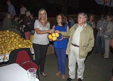 El parque ‘La Ceña’ de Novales acogió la segunda edición de 'Limones solidarios'