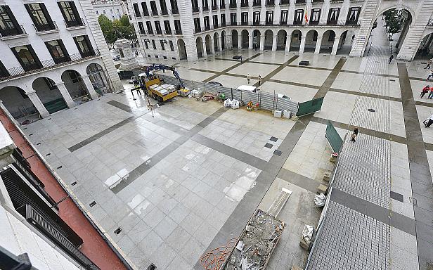  La próxima semana comenzará a retirarse el vallado de la plaza Porticada