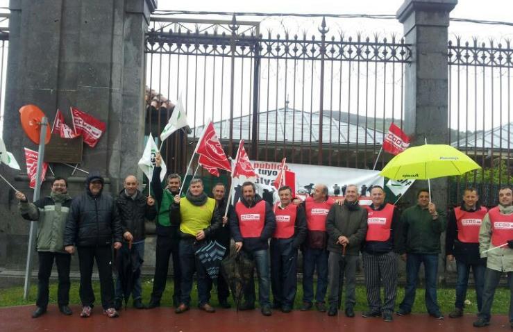 Concentración en El Dueso en defensa de instalaciones penitenciarias públicas