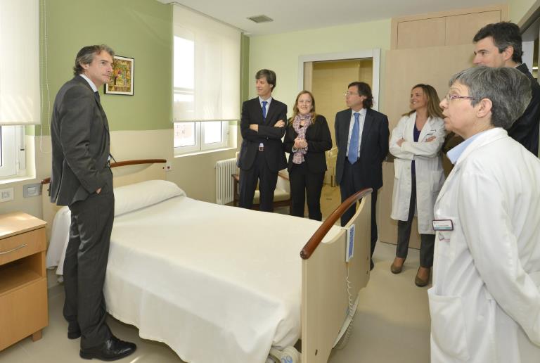  De la Serna visita las obras de mejora del centro hospitalario Padre Menni