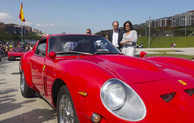 Diego en una concentración de coches el sábado 17 de mayo