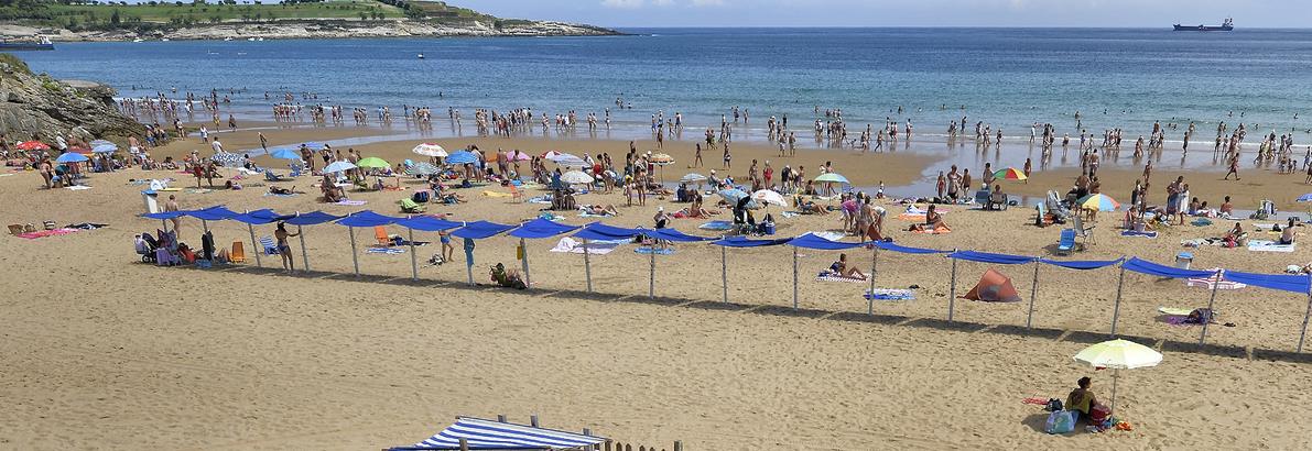  El Ayuntamiento refuerza el servicio de limpiezas de playas durante la temporada de verano