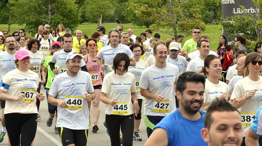  Manos Unidas celebra una carrera solidaria en el Parque de Las Llamas