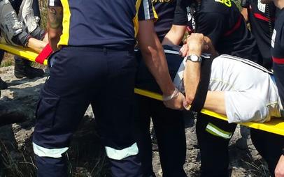  Rescatado un hombre caído en una grieta de rocas en la playa de Ris