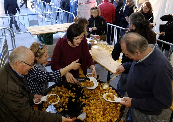  Nuevo Futuro recibe la recaudación solidaria de la II Feria de la Sidra Cántabra