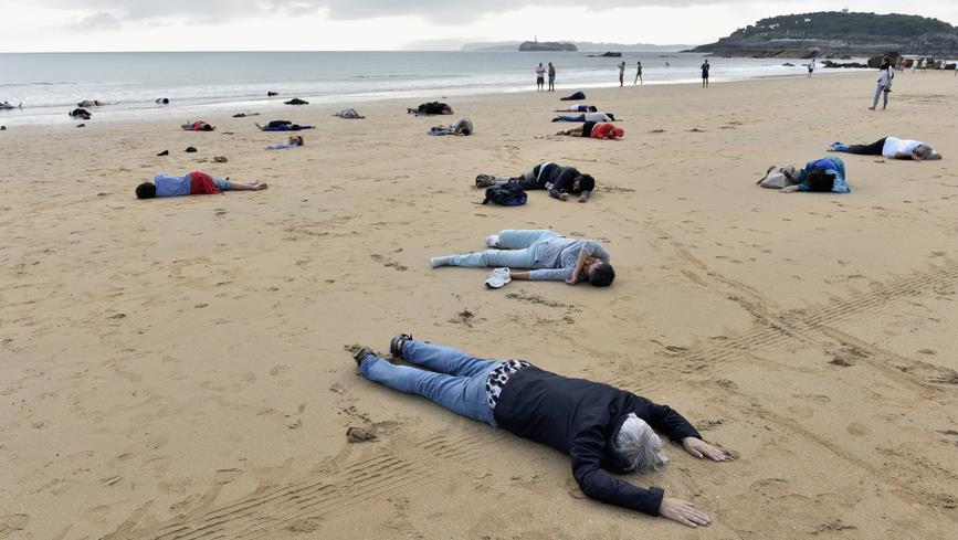 "Lo que el mar nos trae" intenta sensibilizar sobre la dramática situación de las personas que cruzan el Mediterráneo arriesgando sus vidas / Foto: José Segarra, Pasaje Seguro