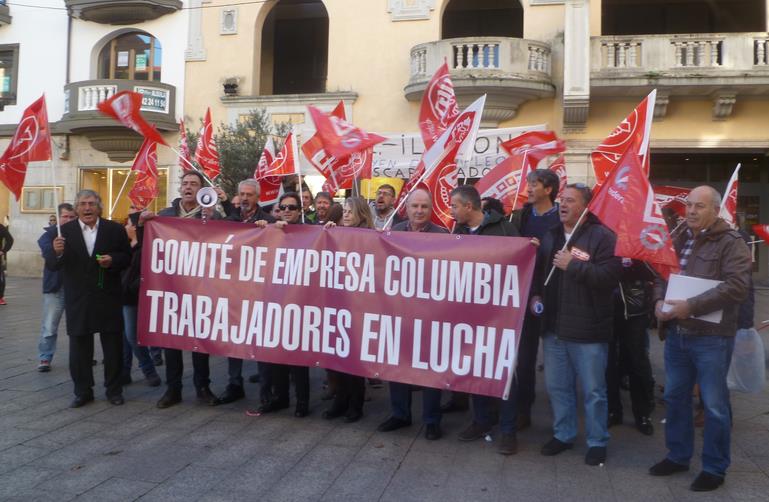 La huelga paraliza la actividad productiva de la fábrica de Columbia Cintas de Impresión en Reinosa