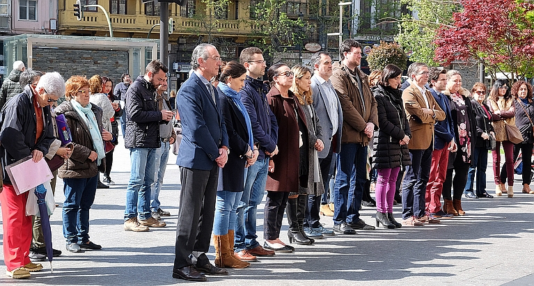  Santander recuerda a la mujer asesinada en Las Palmas y reafirma su repulsa a la violencia de género