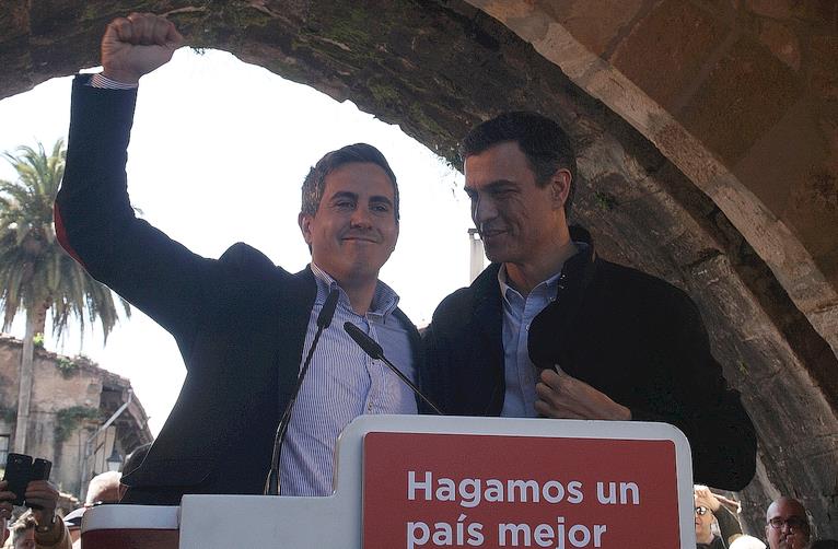 Pedro Sánchez avala a Pablo Zuloaga - Foto: CANTABRIA DIARIO