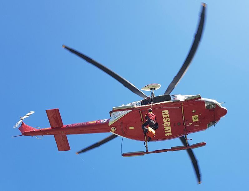 Rescatados dos senderistas perdidos en una zona de monte de Valmeo