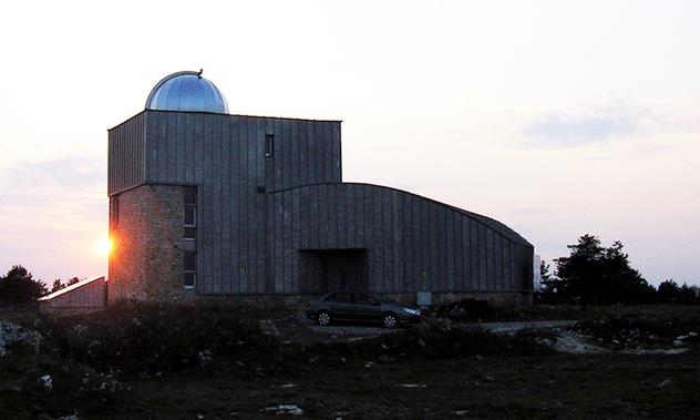  El Observatorio Astronómico de Cantabria celebrará una sesión de puertas abiertas el 10 de agosto para avistar las Perseidas