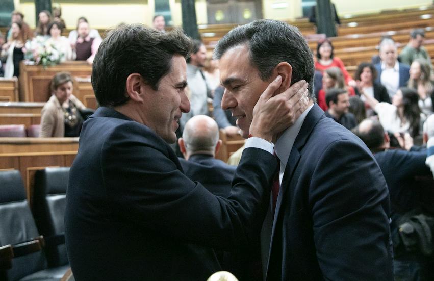 Pedro Casares y Pedro Sánchez - Foto PSOE