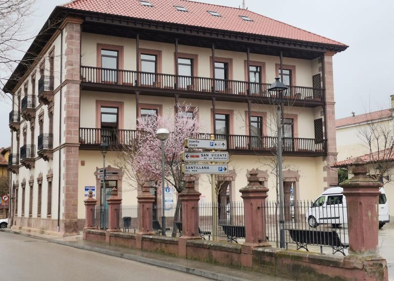  El Ayuntamiento de Comillas decidirá las acciones que se llevarán adelante en relación a las supuestas vacunaciones irregulares