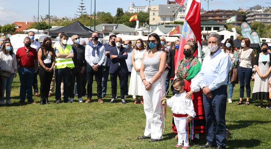  Revilla celebra la recuperación del Día Infantil de Cantabria y afirma que el sentimiento regional “no tiene marcha atrás”