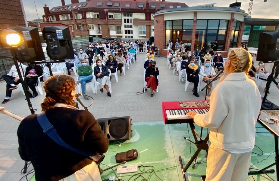  Los conciertos de ‘La Terraza de Tabacalera’ se estrenan con Ganges y con un gran éxito de público