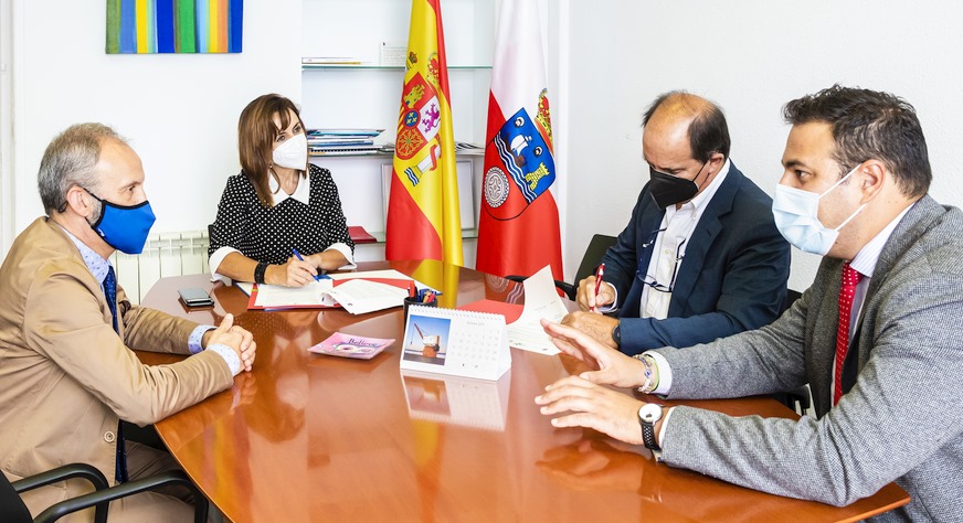 Trabajo aporta 27.000 euros a la Cámara de Comercio de Cantabria para el impulso de la Economía Social