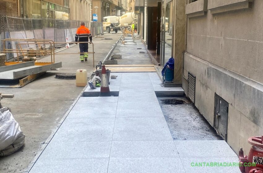 Avanza la renovación de la calle San Francisco con la pavimentación del tramo entre la Porticada y la calle Puente