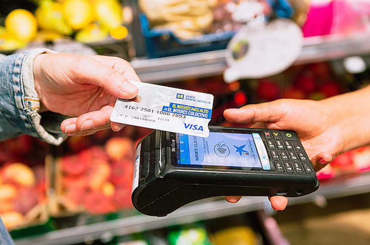 Cáritas Santander acoge con satisfacción la implantación de la Tarjeta Monedero