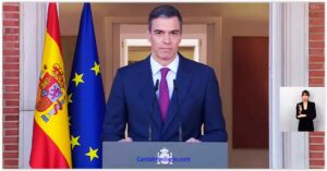 Pedro Sánchez durante su comparecencia en La Moncloa este lunes 29 de abril