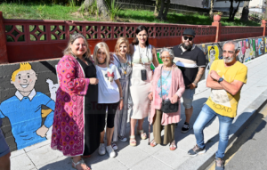 Entrehuertas estrena un mural inspirado en la figura del dibujante Francisco Ibáñez y otros grandes del cómic