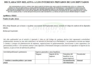 En la imagen la declaración de intereses que Pérez envió al Parlamento Europeo sin declarar los ingresos recibidos de Álvaro Romillo - Alvise Pérez ocultó al Parlamento Europeo los 100.000 euros recibidos de un "criptochiringuito"