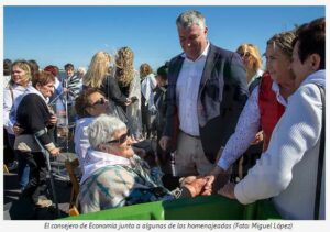 Homenaje a las mariscadoras de Pedreña