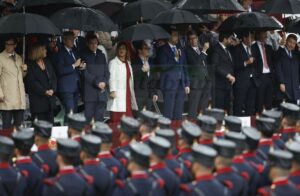 Buruaga asiste en Madrid al homenaje a la bandera y al desfile militar con motivo del Día de la Fiesta Nacional de España