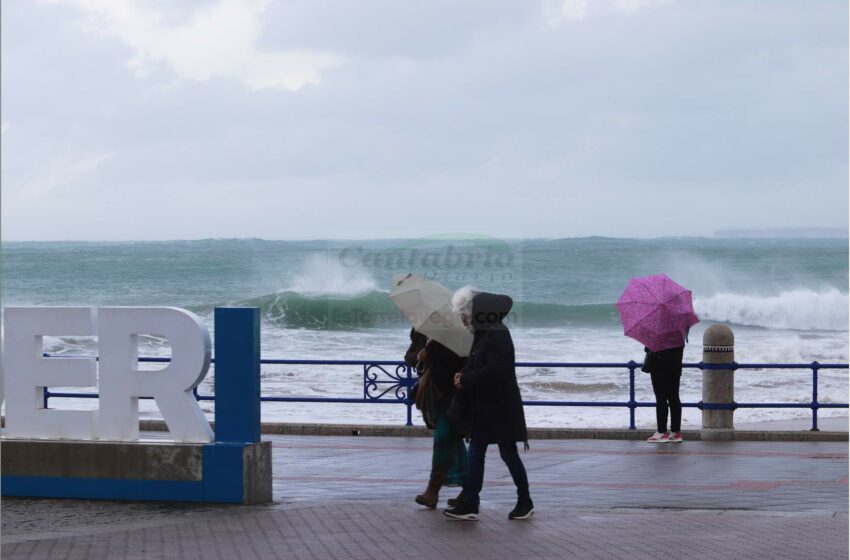 (C) Foto de archivo: David Laguillo/CANTABRIA DIARIO - La AEMET amplía la alerta naranja por fenómenos costeros adversos hasta la madrugada