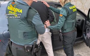 Golpe contra los ladrones en establecimientos de hostelería: la Guardia Civil pilla a tres en Laredo y Miengo