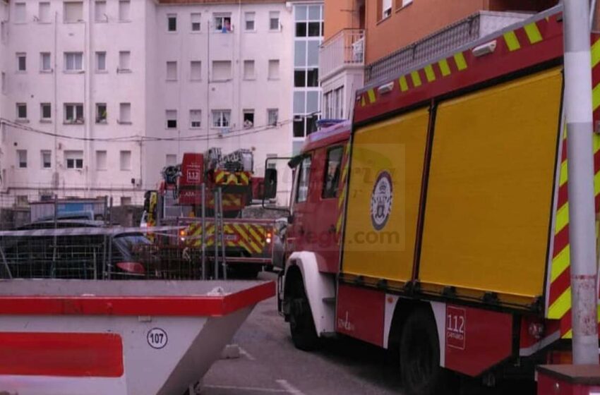  Dos personas heridas en el incendio de una vivienda en Laredo