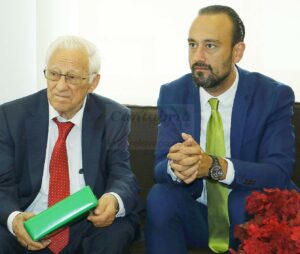En la imagen de archivo el Padre Ángel junto a Javier López Estrada - (C) Foto: David Laguillo/ CANTABRIA DIARIO
